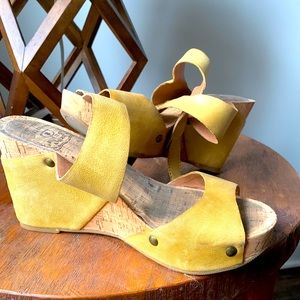 Lucky Brand yellow wedges